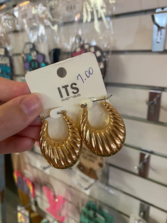 Gold Chunky Droop Earrings