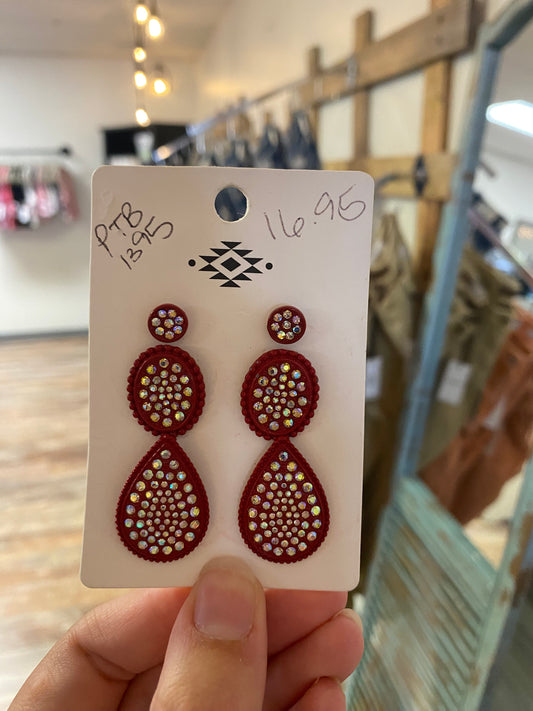 Red Stud Set