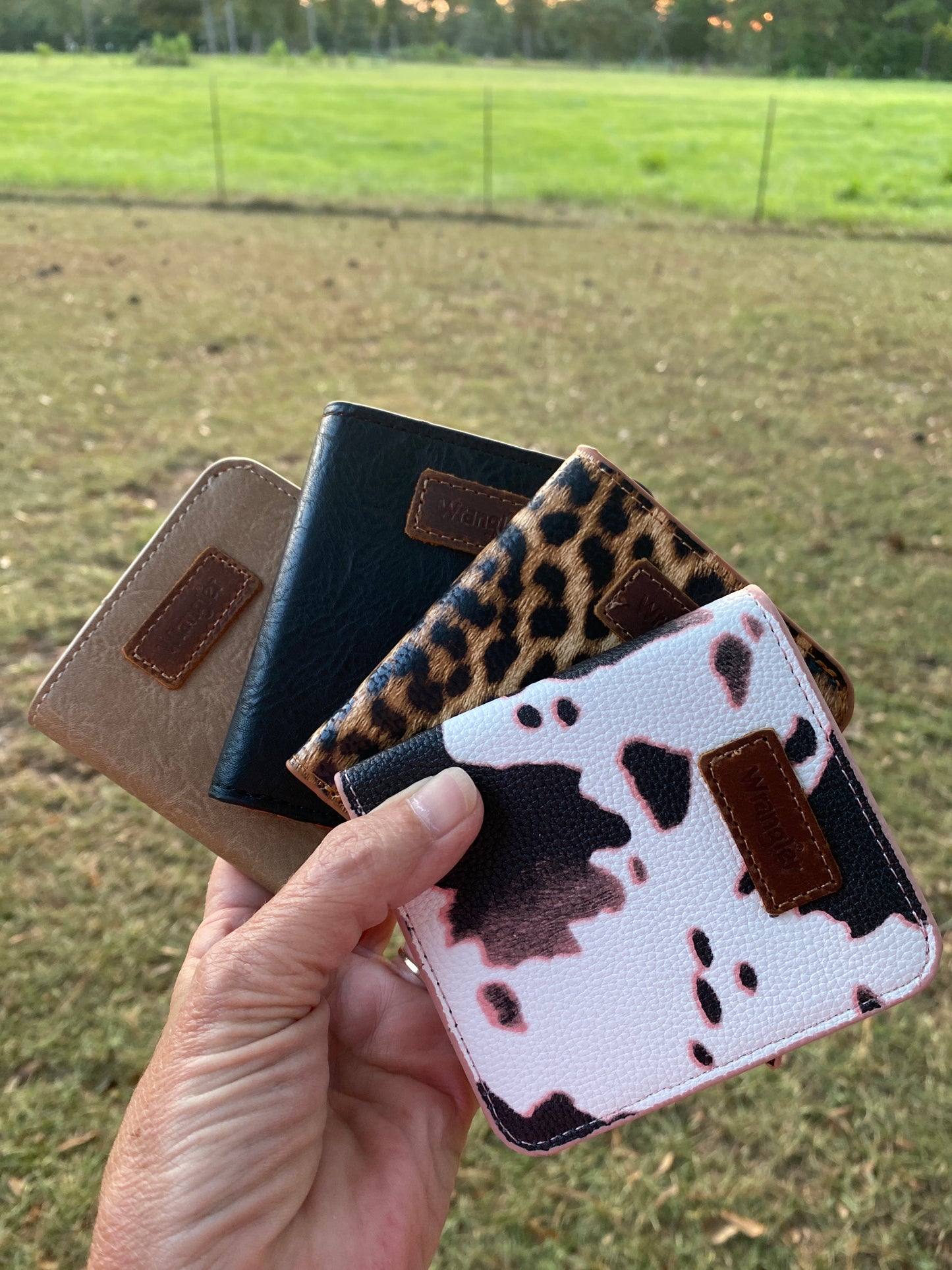 Wrangler Small Bi-Fold RFID Card Holder
