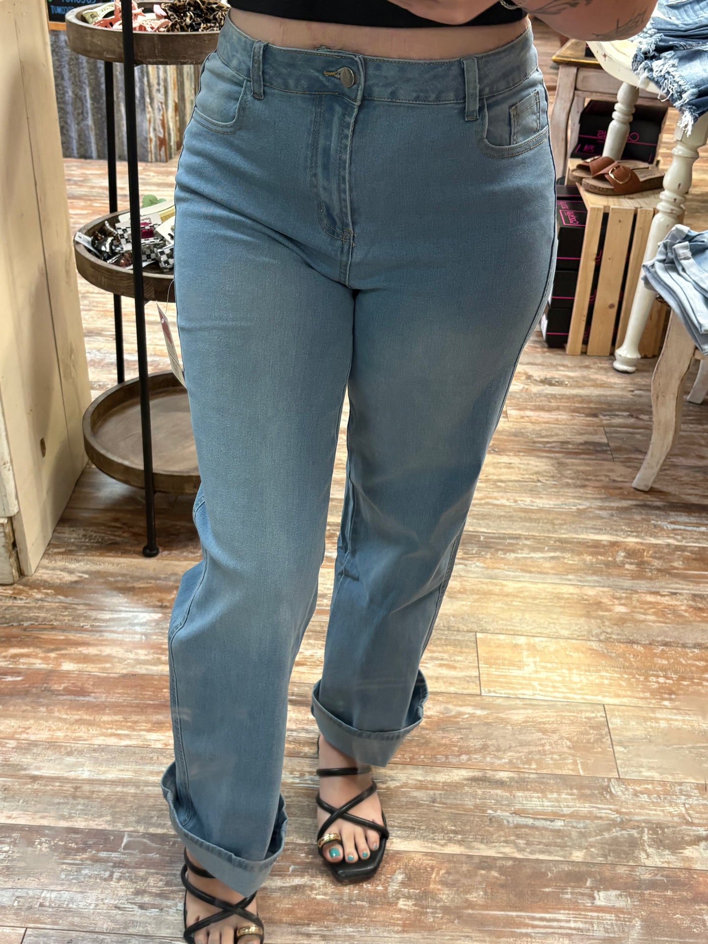 Chic Straight Leg Jeans