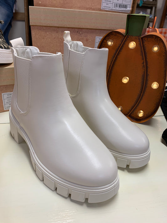 Ivory Maddie Boot