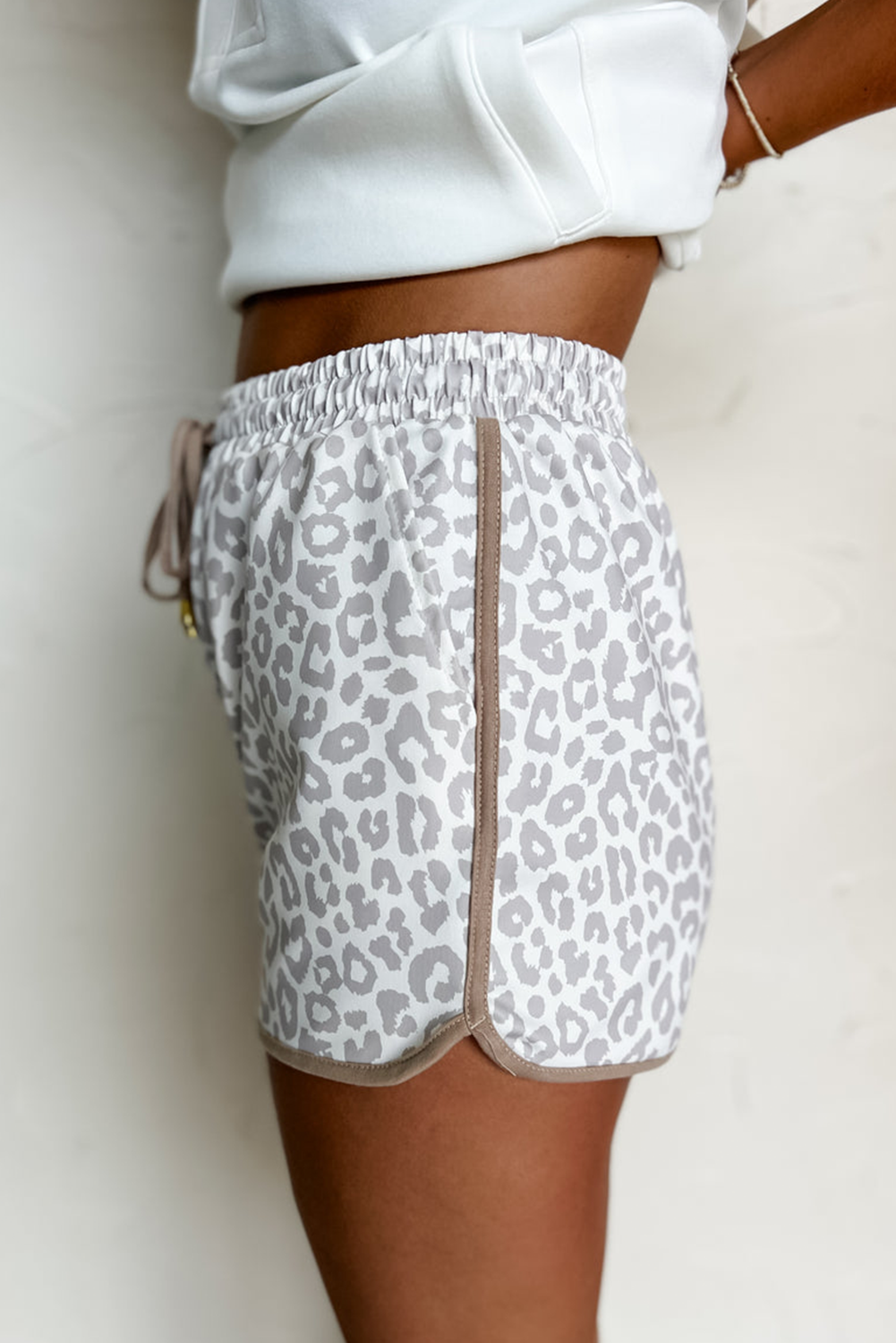 Leopard Elastic Waistband Casual Shorts
